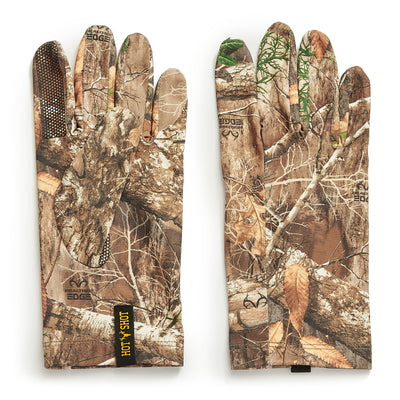"Blacktail" stretch polyester glove has a single seam construction for the ultimate in comfort and fit. Ultra lightweight for all season wear. Wear under the "Defender" for extra warmth. 